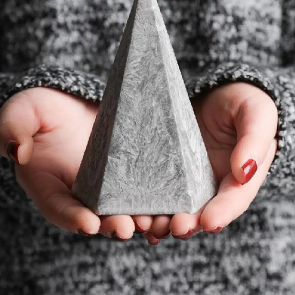 Luxury Nordic Style Geometric Cone Pentagonal Aromatherapy Candle